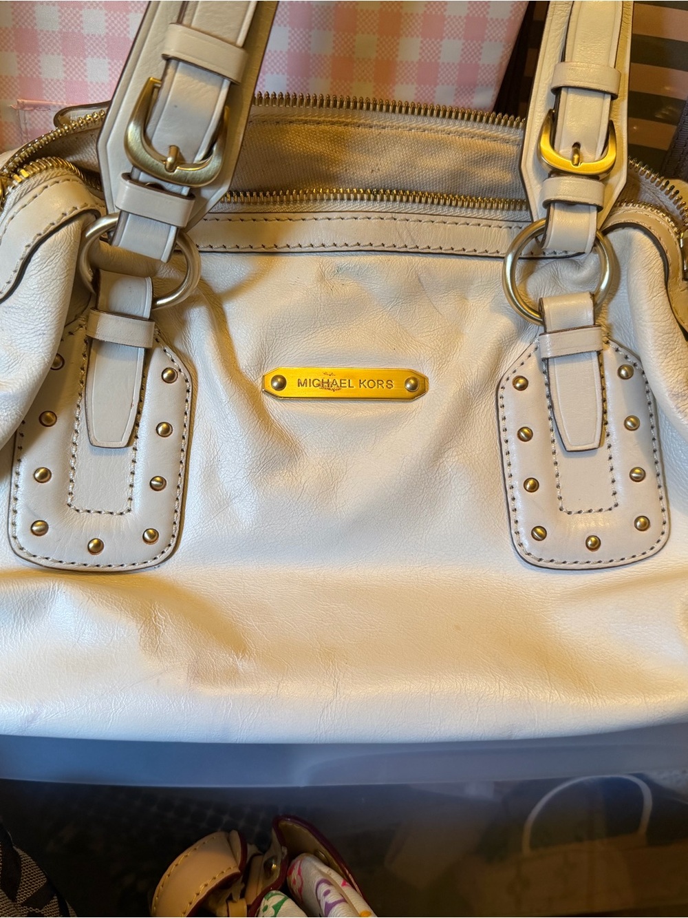 Michael Kors Cream Leather Shoulder Bag with Gold Hardware